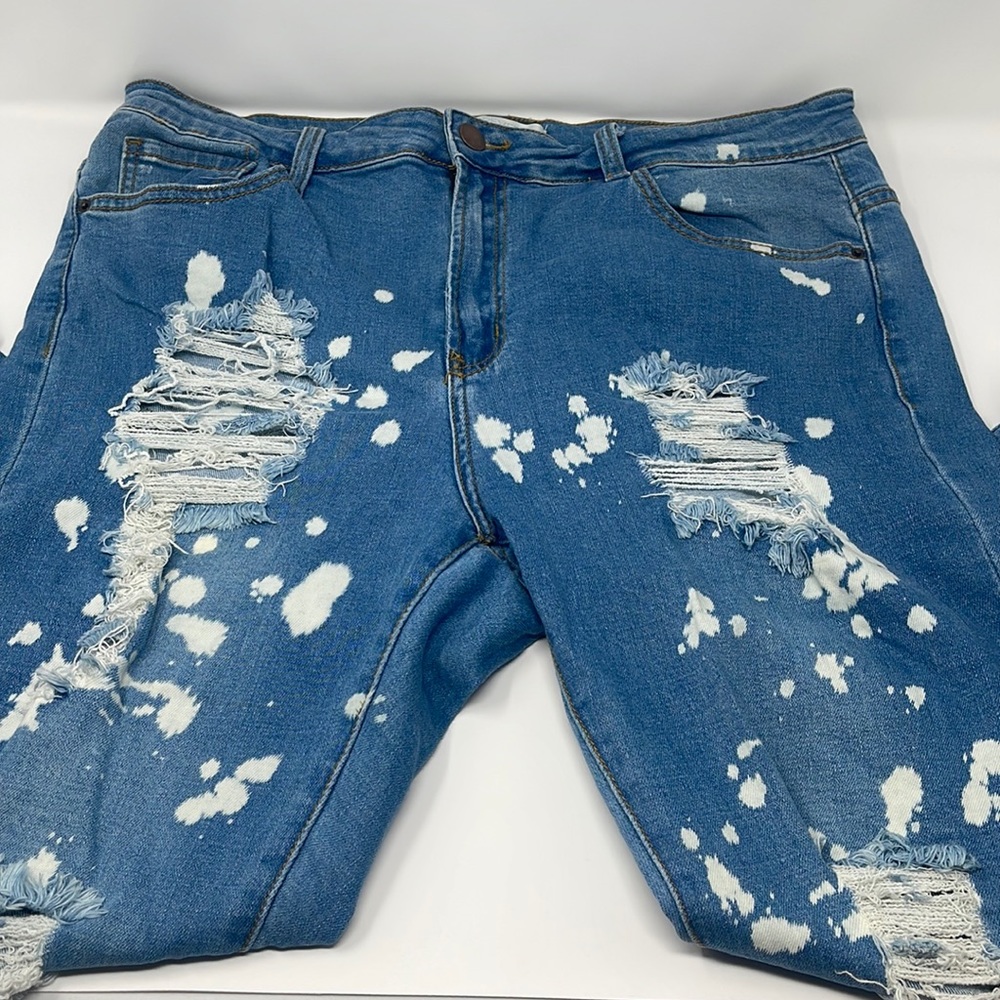 Forever 21 PLUS High Rise Distress Detail Jeans
